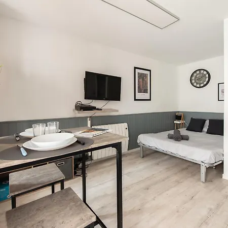 Moderne - Proximite Gare Et Espace Exterieur *